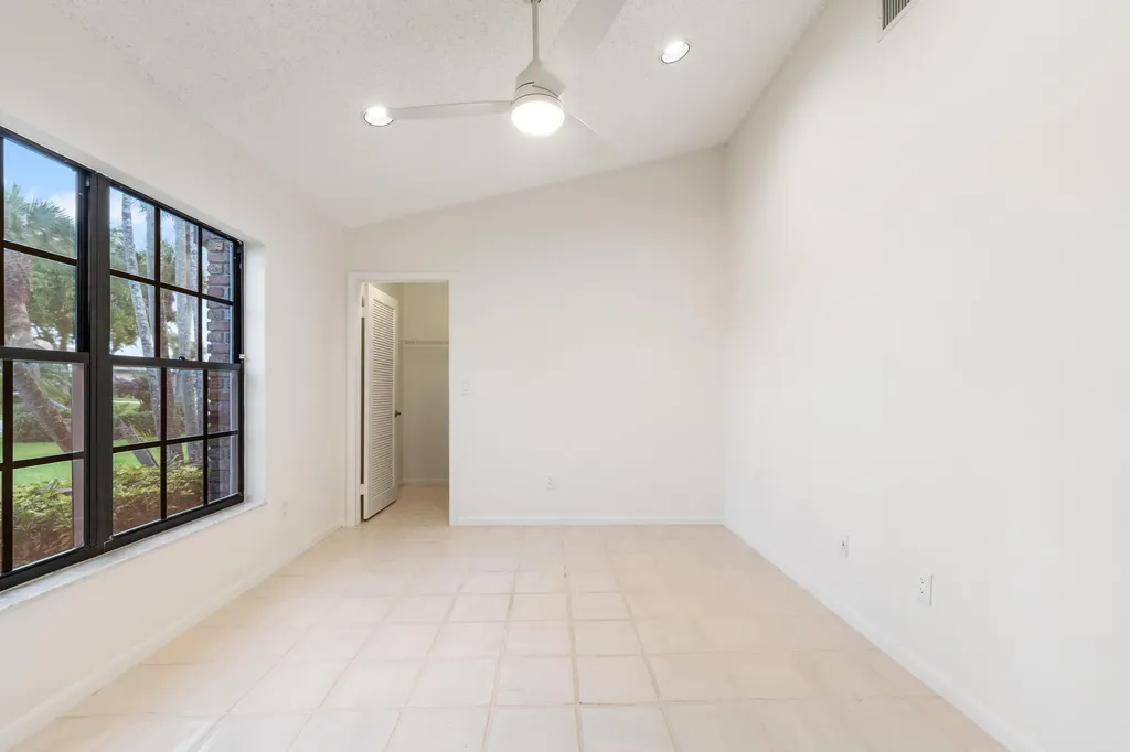 7219 Le Chalet Boulevard Boynton Beach FL 33472