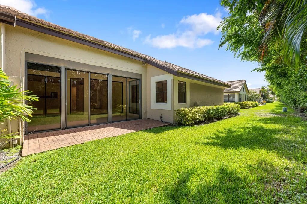 7219 Le Chalet Boulevard Boynton Beach FL 33472