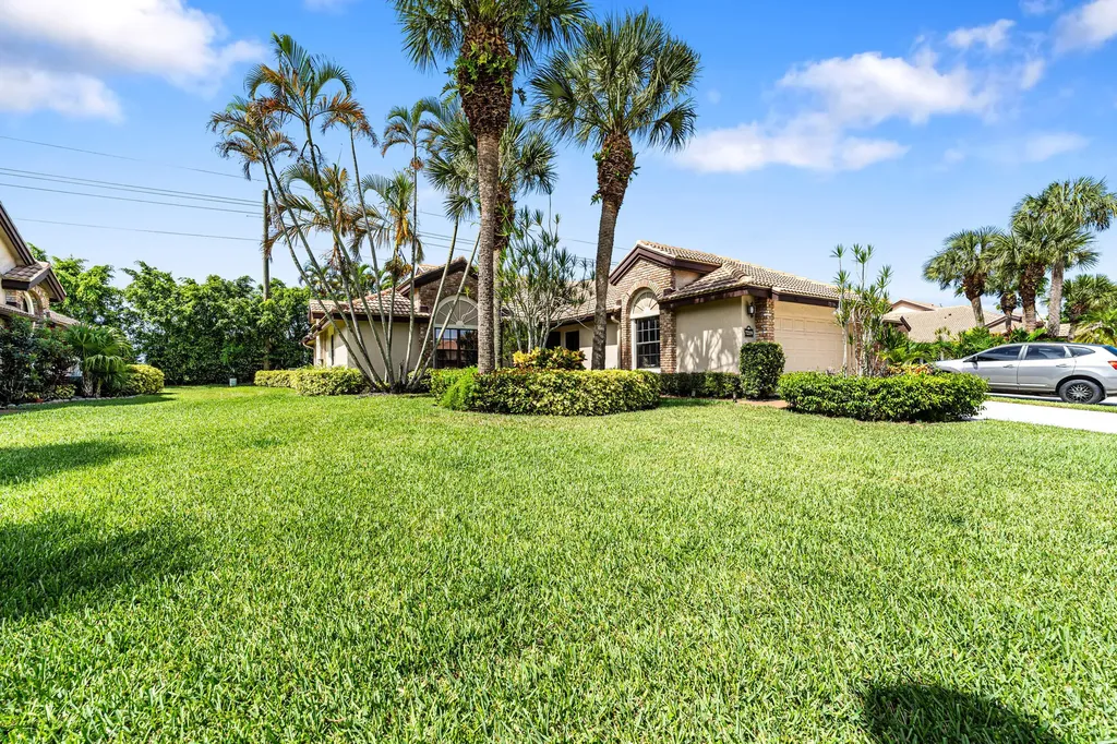 7219 Le Chalet Boulevard Boynton Beach FL 33472
