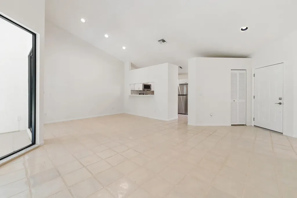 7219 Le Chalet Boulevard Boynton Beach FL 33472