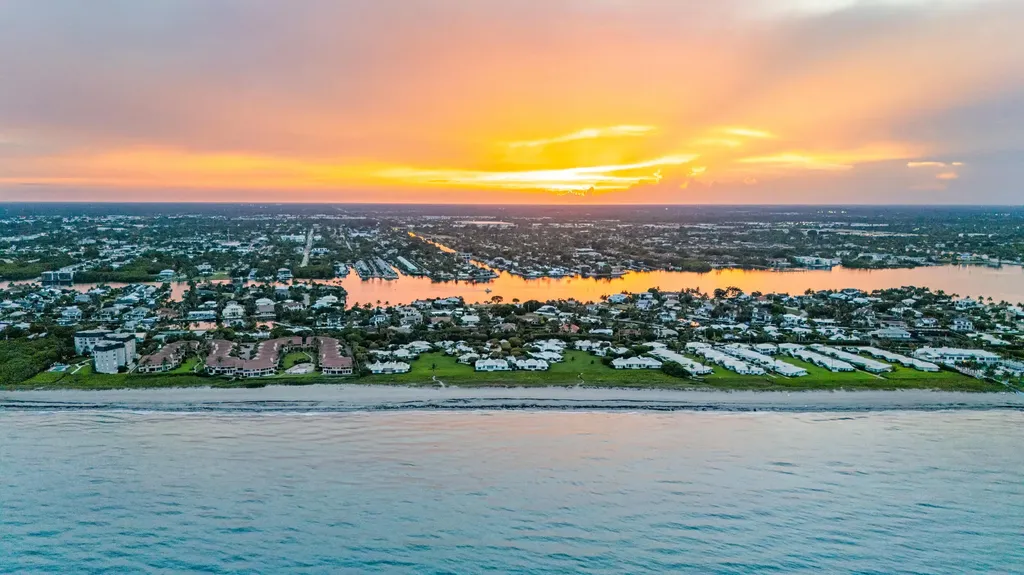 7219 Le Chalet Boulevard Boynton Beach FL 33472