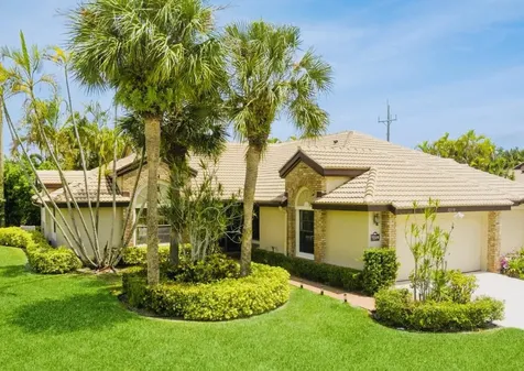 7219 Le Chalet Boulevard Boynton Beach FL 33472