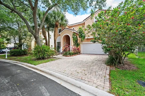 2110 NW 75th Way Pembroke Pines FL 33024