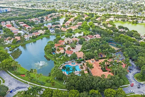 2110 NW 75th Way Pembroke Pines FL 33024