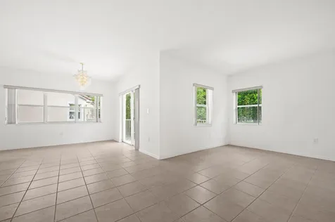 2110 NW 75th Way Pembroke Pines FL 33024