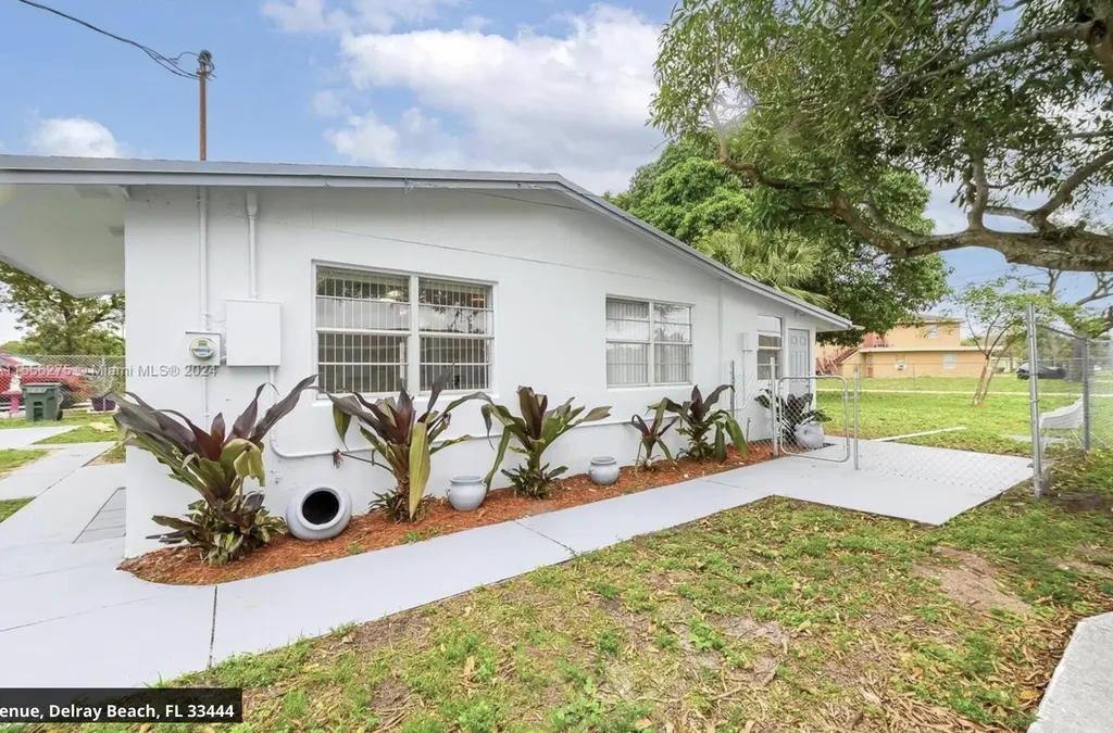 145 SW 13th Avenue Delray Beach FL 33444