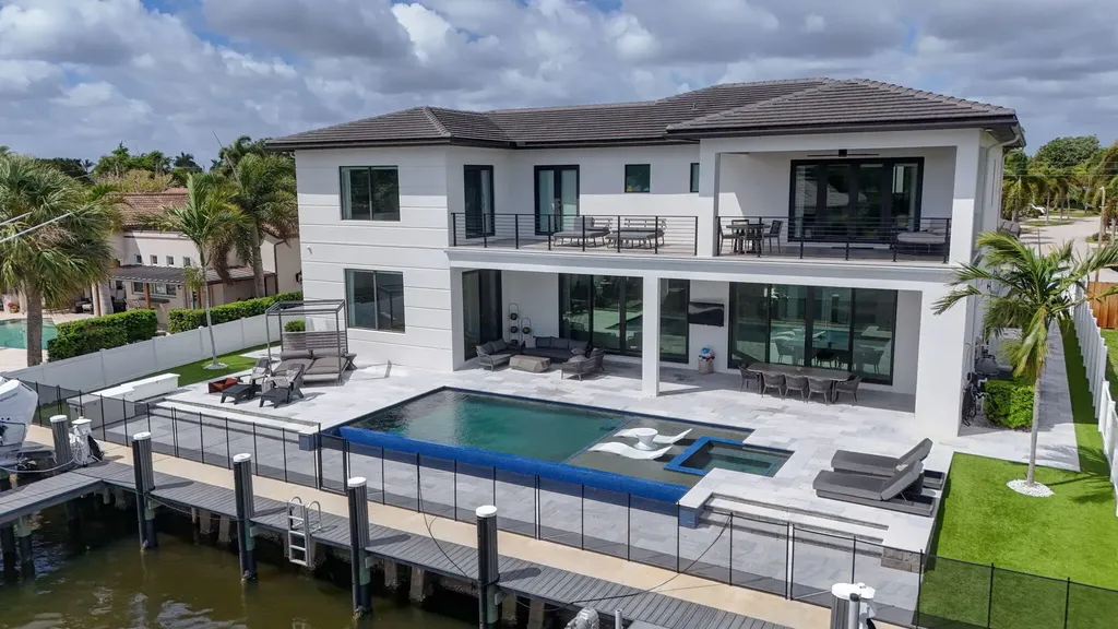 North Palm Beach FL, 824 Shore Drive