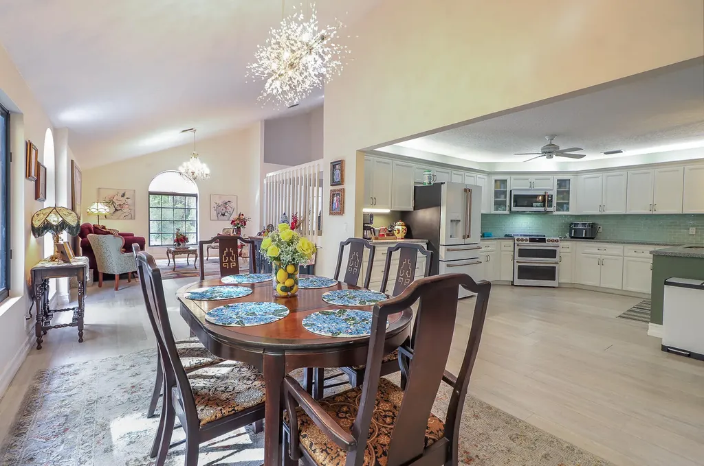 8259 155th Place N Palm Beach Gardens FL 33418