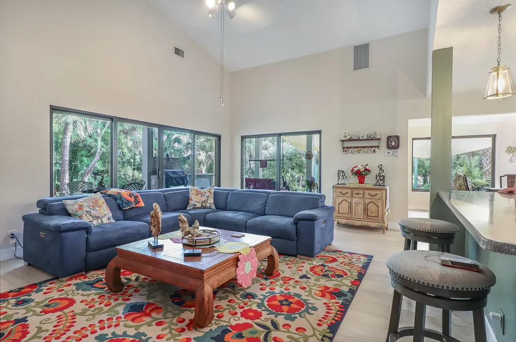 8259 155th Place N Palm Beach Gardens FL 33418