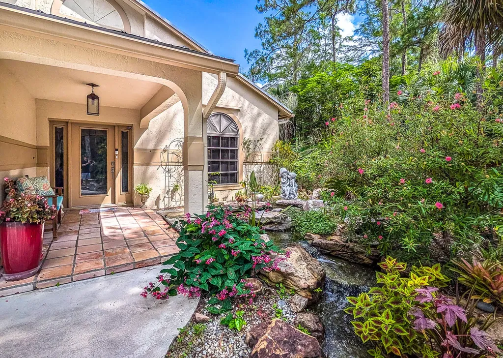 8259 155th Place N Palm Beach Gardens FL 33418