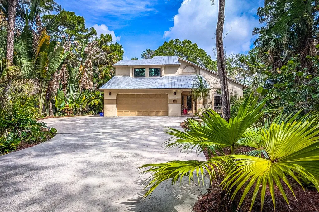 8259 155th Place N Palm Beach Gardens FL 33418