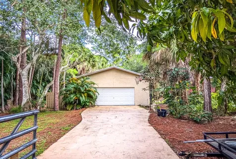8259 155th Place N Palm Beach Gardens FL 33418