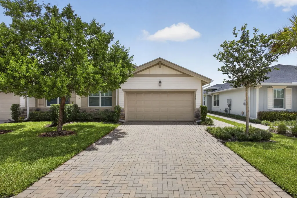 1290 Tangled Orchard Trace Loxahatchee FL 33470