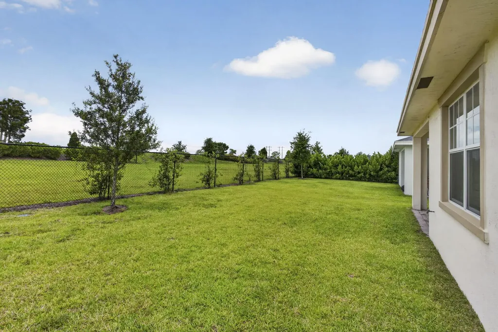 1290 Tangled Orchard Trace Loxahatchee FL 33470