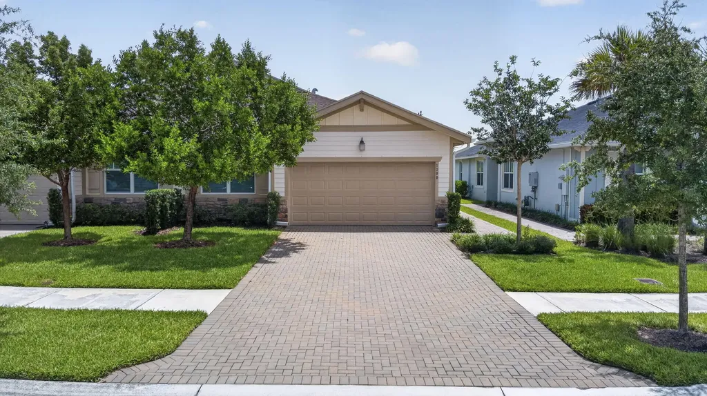 1290 Tangled Orchard Trace Loxahatchee FL 33470