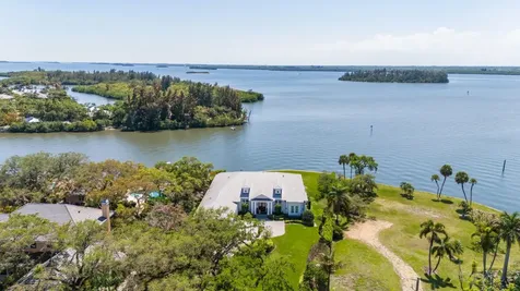 1505 W Camino Del Rio Vero Beach FL 32963