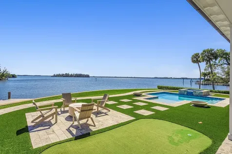 1505 W Camino Del Rio Vero Beach FL 32963