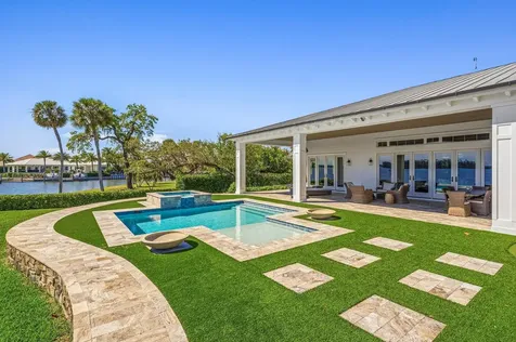 1505 W Camino Del Rio Vero Beach FL 32963