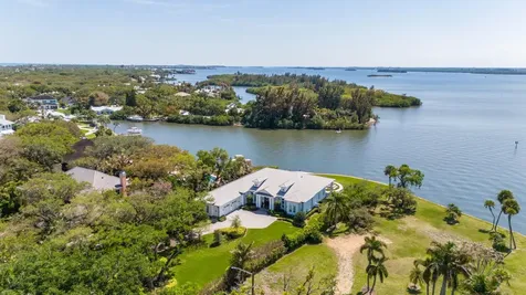 1505 W Camino Del Rio Vero Beach FL 32963