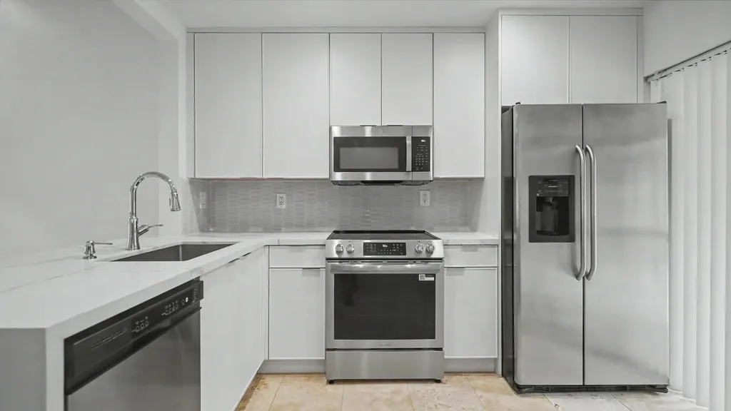 3939 NE 5th Avenue Boca Raton FL 33431