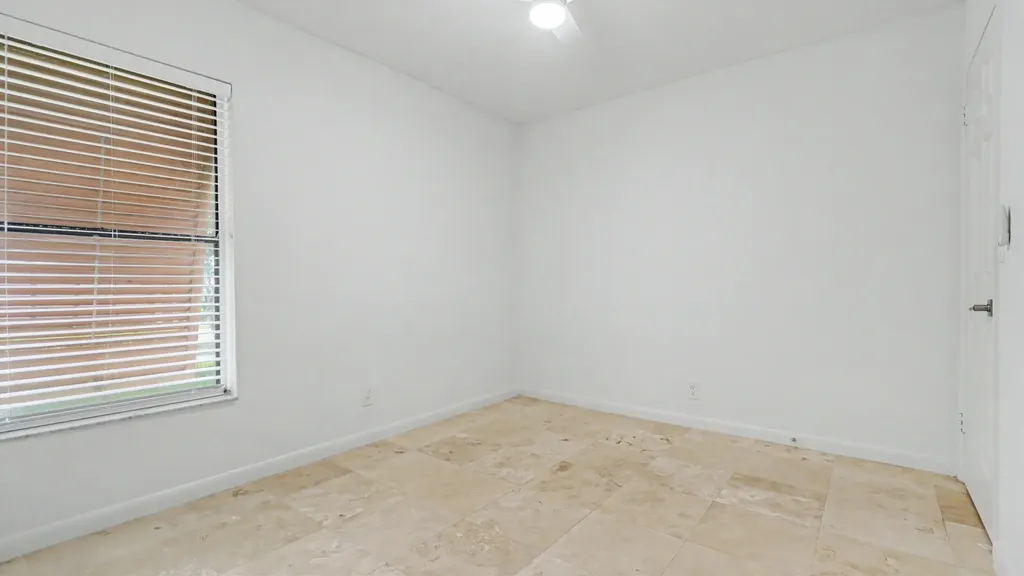 3939 NE 5th Avenue Boca Raton FL 33431
