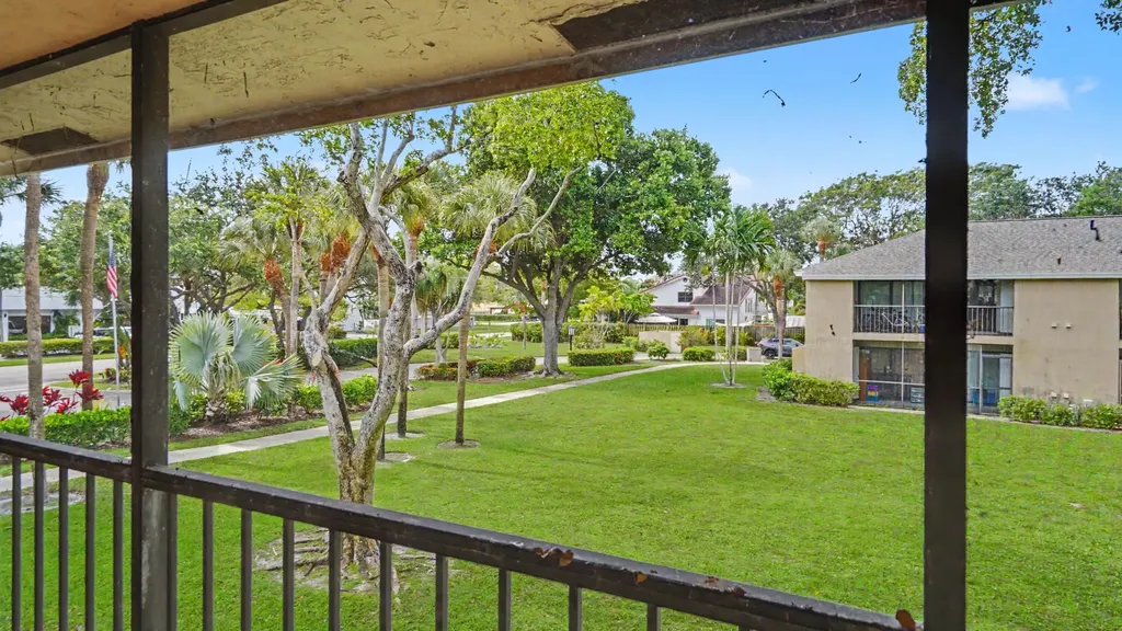 3939 NE 5th Avenue Boca Raton FL 33431