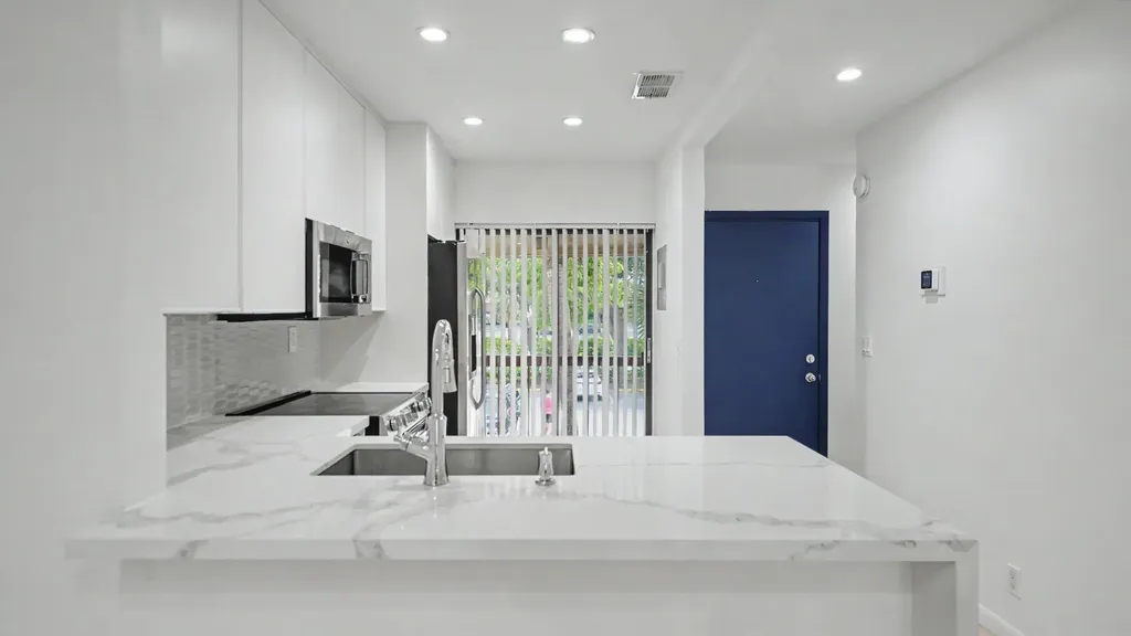 3939 NE 5th Avenue Boca Raton FL 33431