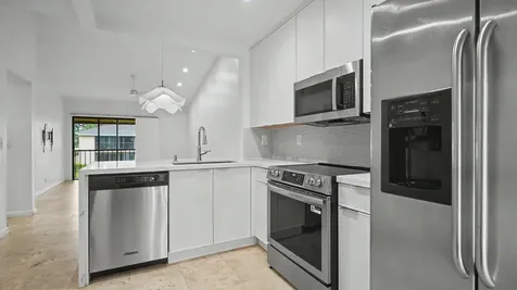 3939 NE 5th Avenue Boca Raton FL 33431