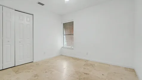 3939 NE 5th Avenue Boca Raton FL 33431