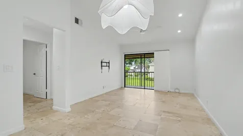 3939 NE 5th Avenue Boca Raton FL 33431