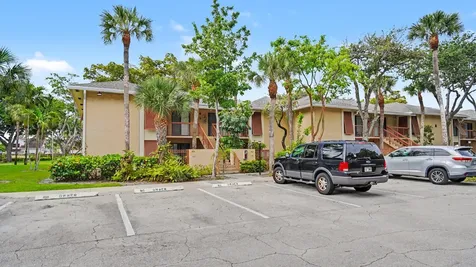 3939 NE 5th Avenue Boca Raton FL 33431