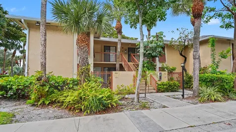 3939 NE 5th Avenue Boca Raton FL 33431