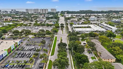 3939 NE 5th Avenue Boca Raton FL 33431