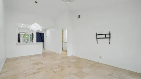 3939 NE 5th Avenue Boca Raton FL 33431
