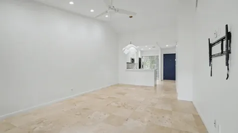 3939 NE 5th Avenue Boca Raton FL 33431