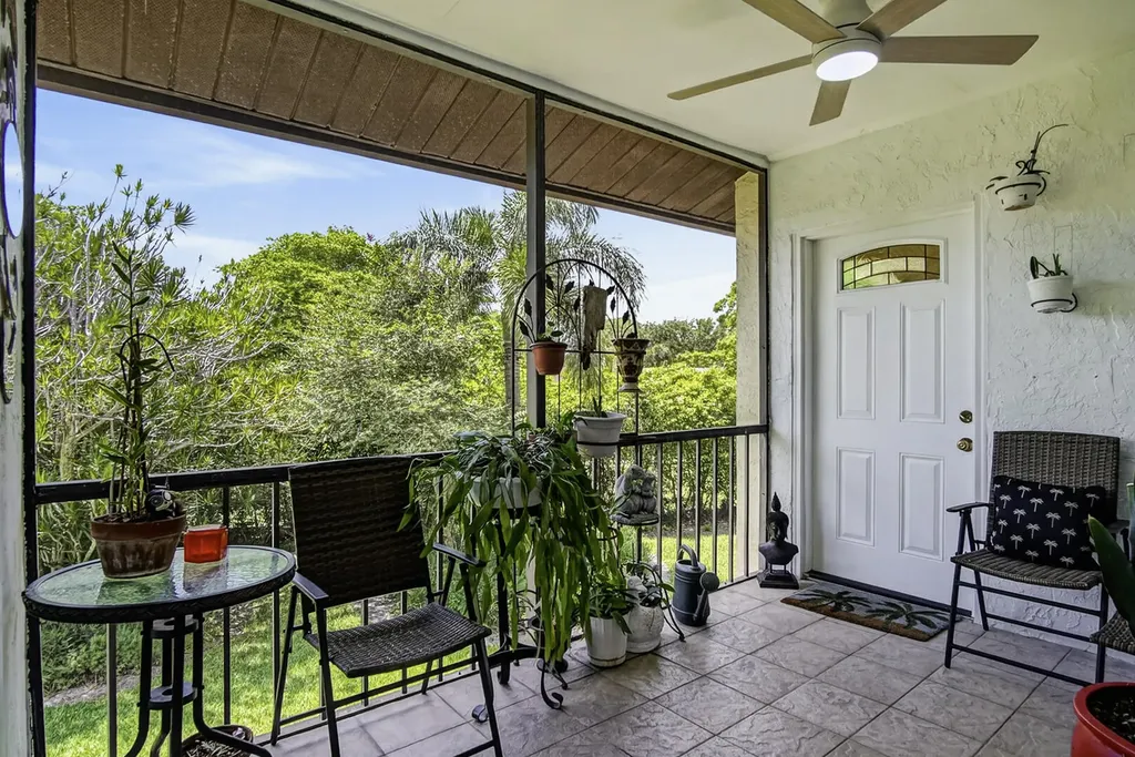 5930 Whispering Pine Way Greenacres FL 33463