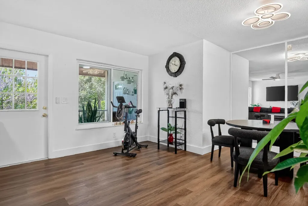 5930 Whispering Pine Way Greenacres FL 33463