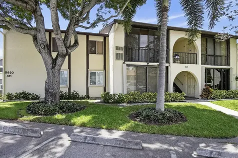 5930 Whispering Pine Way Greenacres FL 33463