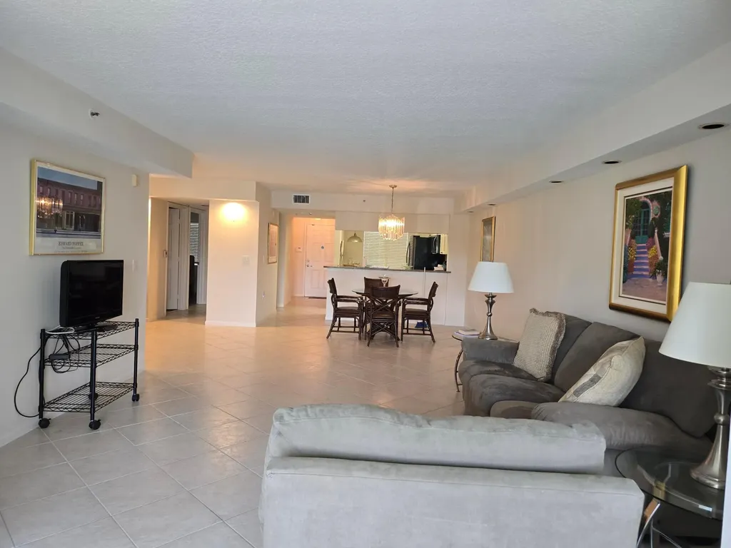 12547 Imperial Isle Drive Boynton Beach FL 33437