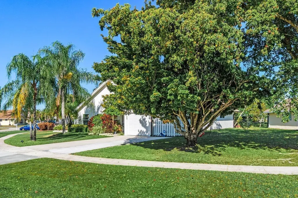22525 Swordfish Drive Boca Raton FL 33428