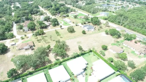 4716 58th Avenue Vero Beach FL 32967