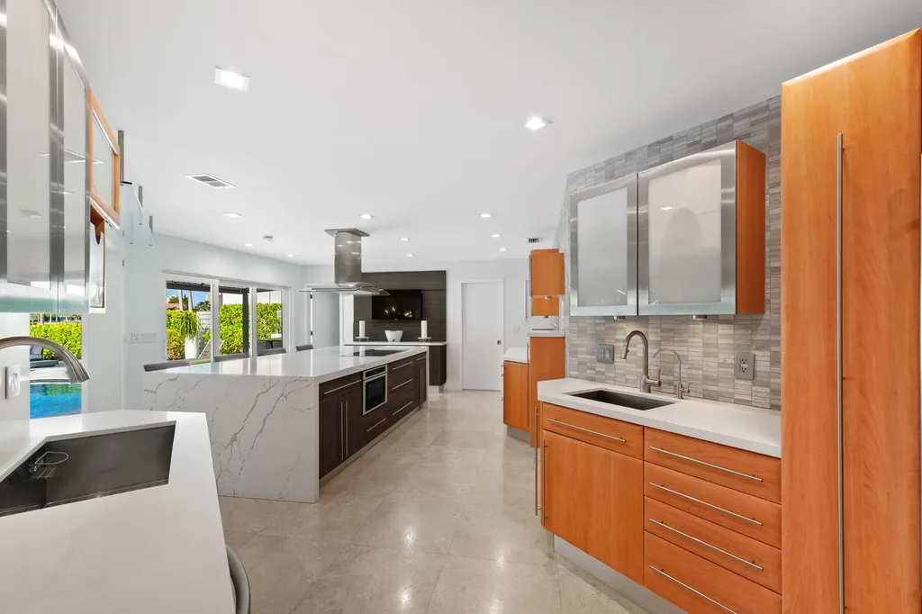 3321 NE 59th Street Fort Lauderdale FL 33308