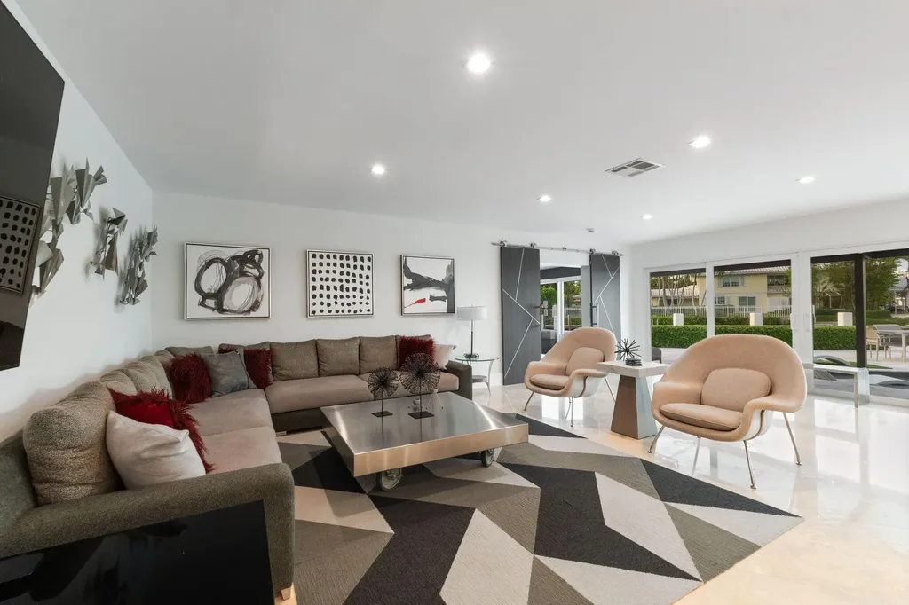 3321 NE 59th Street Fort Lauderdale FL 33308