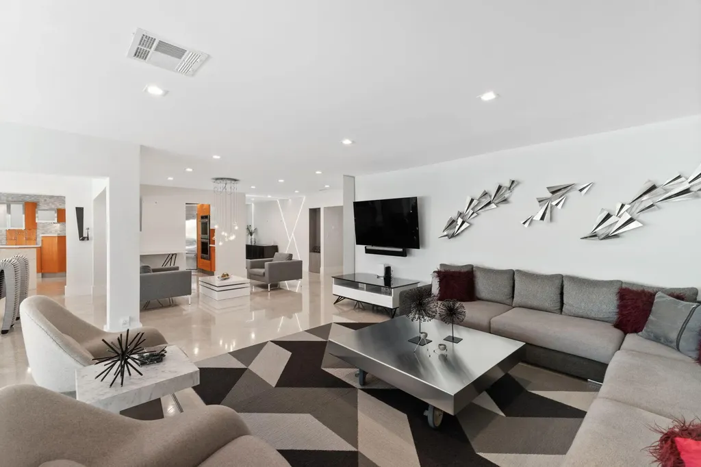 3321 NE 59th Street Fort Lauderdale FL 33308