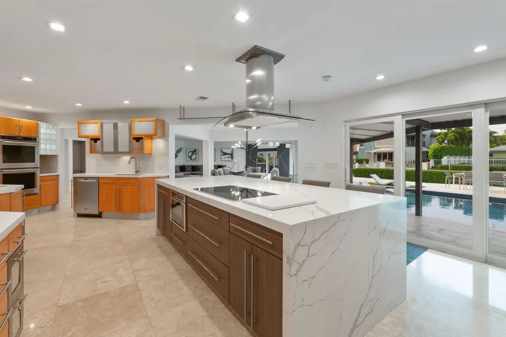 3321 NE 59th Street Fort Lauderdale FL 33308