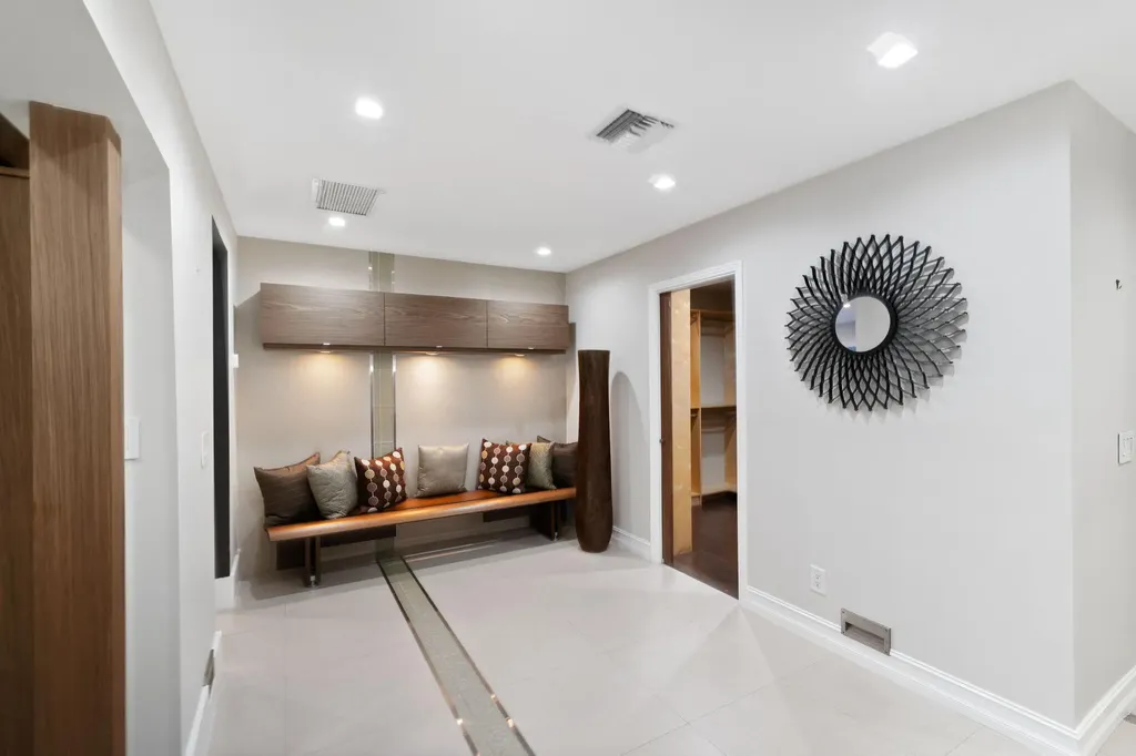 3321 NE 59th Street Fort Lauderdale FL 33308