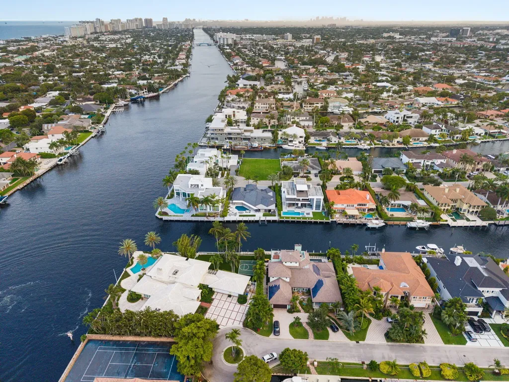 3321 NE 59th Street Fort Lauderdale FL 33308