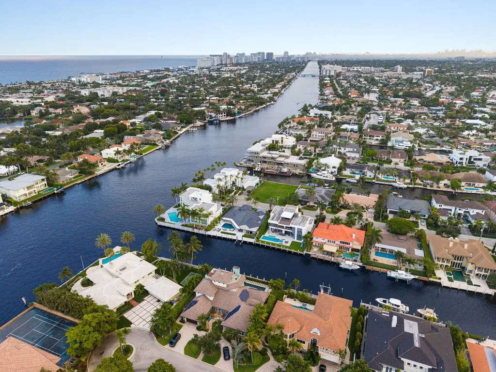3321 NE 59th Street Fort Lauderdale FL 33308