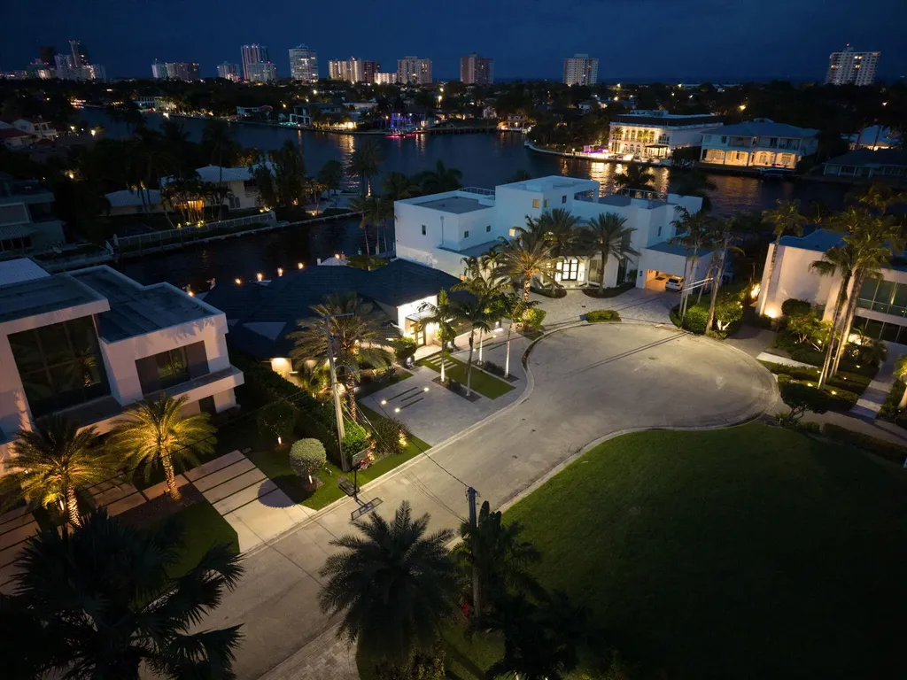 3321 NE 59th Street Fort Lauderdale FL 33308