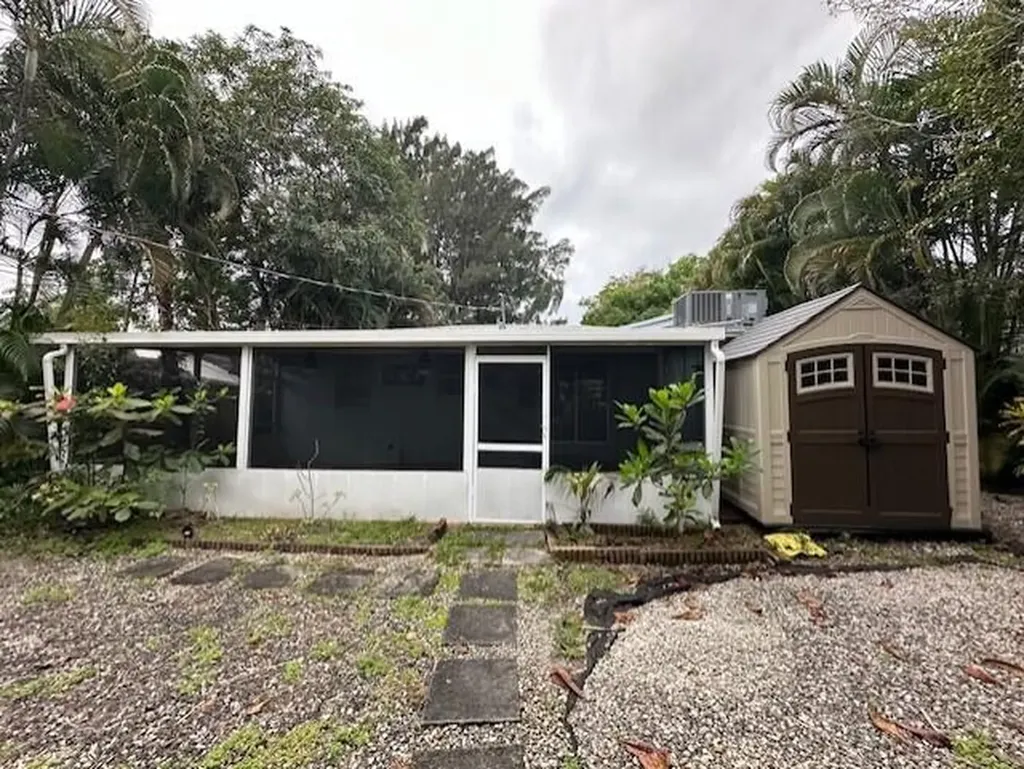 1660 SW 28th Avenue Fort Lauderdale FL 33312